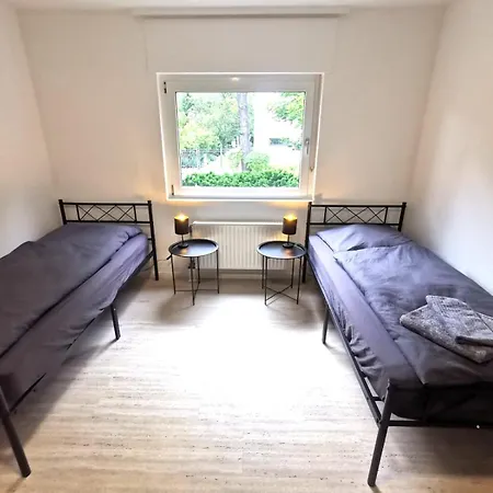 Monteur-haus Prignitz Biesdorf, Marzan, Hellersdorf Apartment Berlin