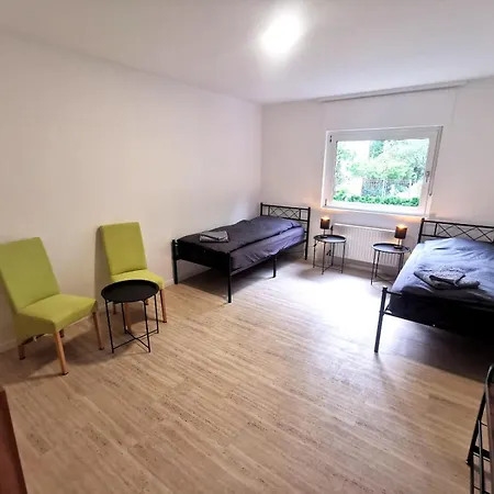 Monteur-haus Prignitz Biesdorf, Marzan, Hellersdorf Apartment