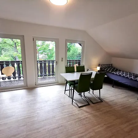 Monteur-haus Prignitz Biesdorf, Marzan, Hellersdorf Берлин