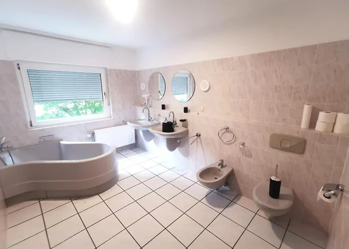 Monteur-haus Prignitz Biesdorf, Marzan, Hellersdorf Apartament